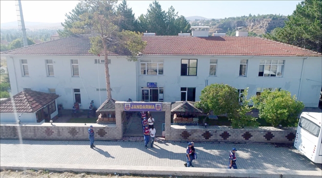 Jandarmadan çiftçileri dolandıran organize suç örgütüne darbe 