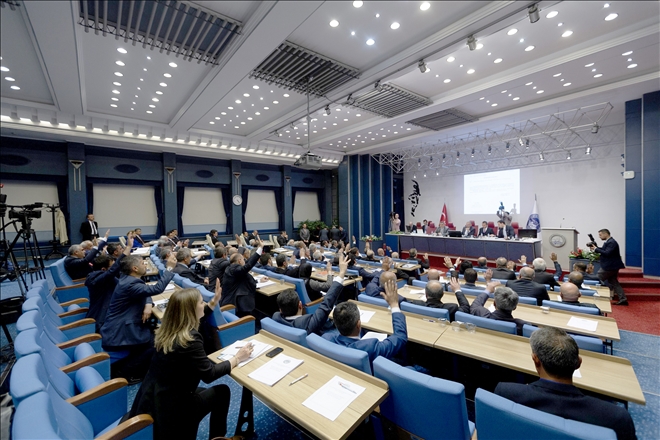Büyükşehir Belediyesi´nde yeni meclisin ilk toplantısı yapıldı 