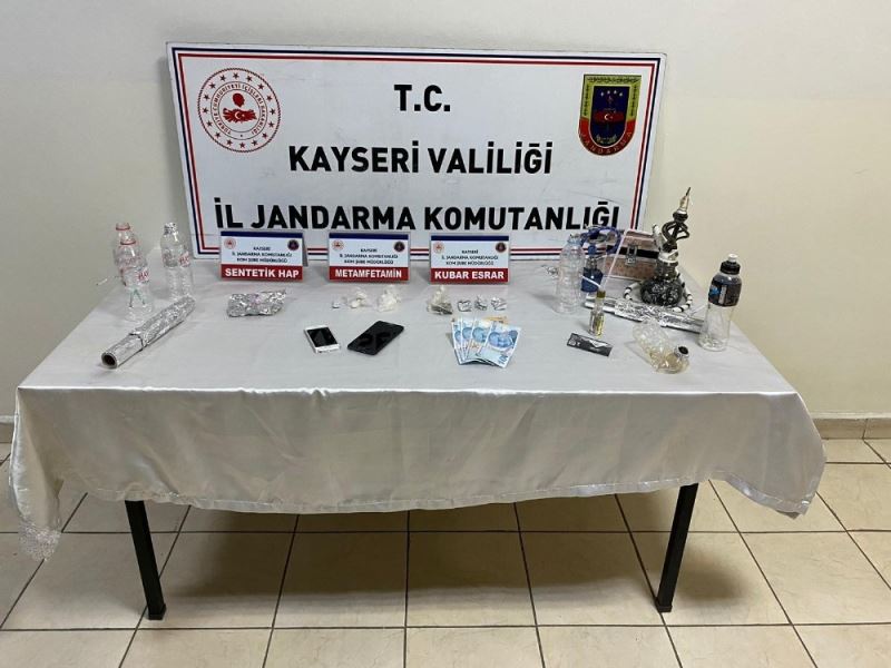 Jandarmadan uyuşturucu operasyonu
