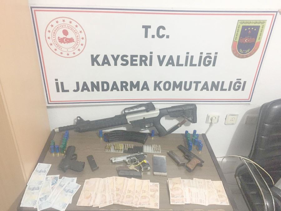 Jandarmadan sahte para operasyonu