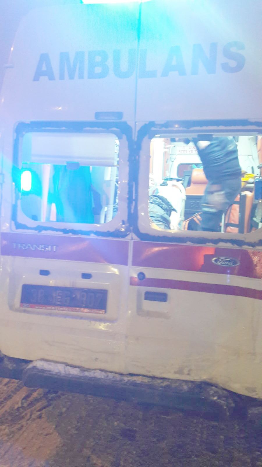 Hasta sevk eden ambulans kaza yaptı