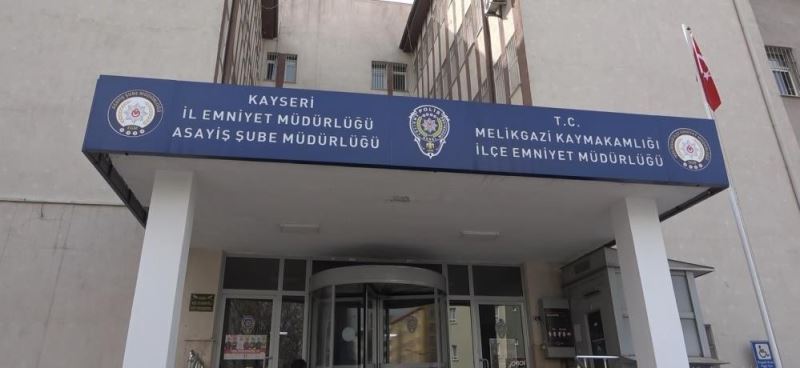 Aranan şahıslar yakalandı
