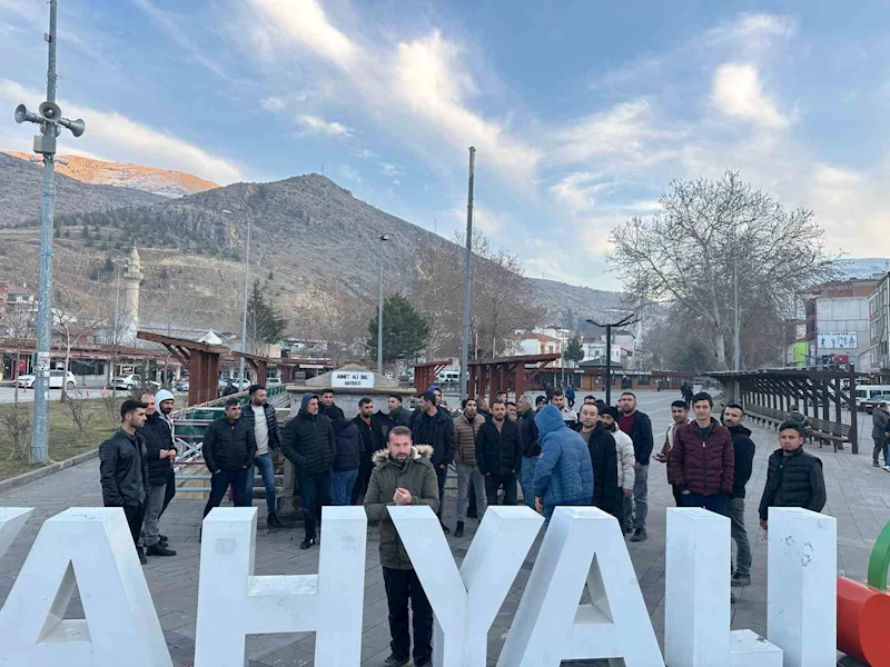 Dedeman Madencilik işçilerinden ’maaş’ eylemi
