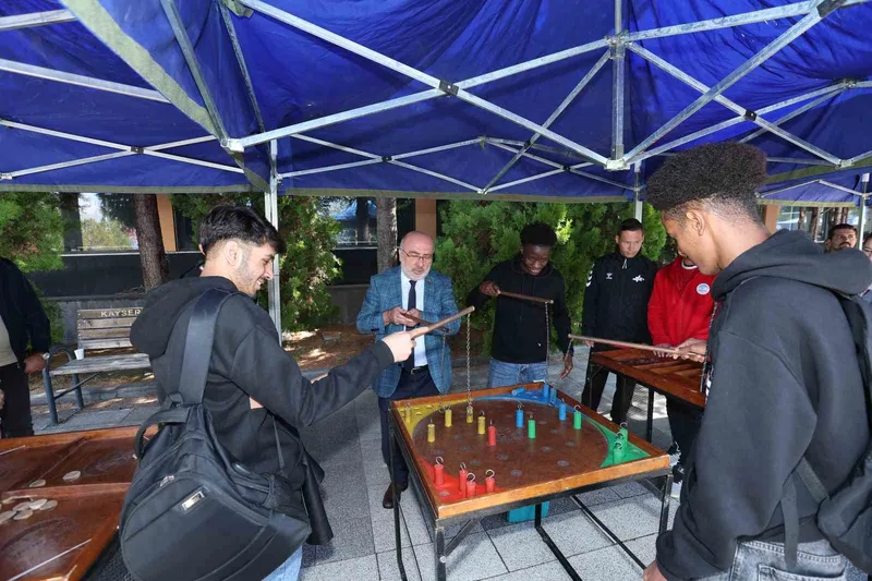 KAYÜ’lü öğrencilere sıcak karşılama
