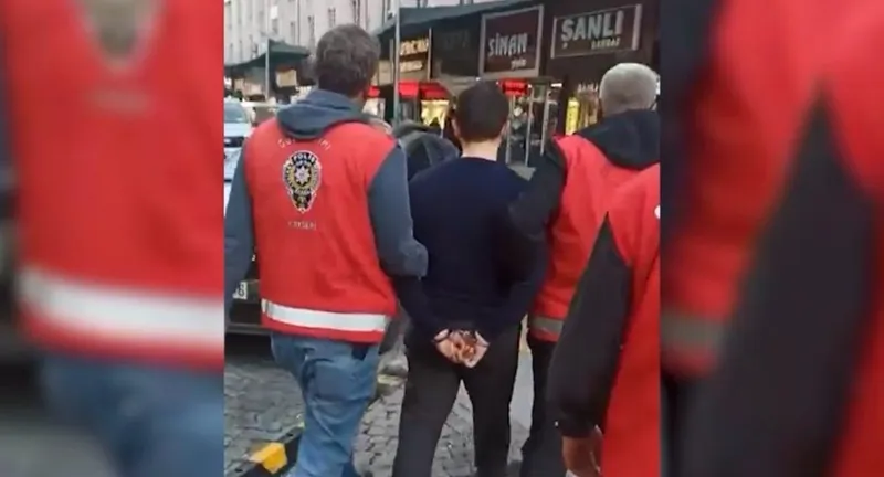 Güven Timi, 6 yıl 4 ay kesinleşmiş hapisle aranan FETÖ üyesini yakaladı
