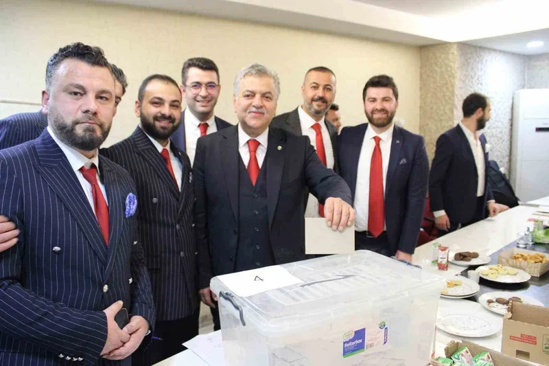 Kayseri Sarraflar ve Kuyumcular Derneği’nde yeni başkan İncetoprak oldu
