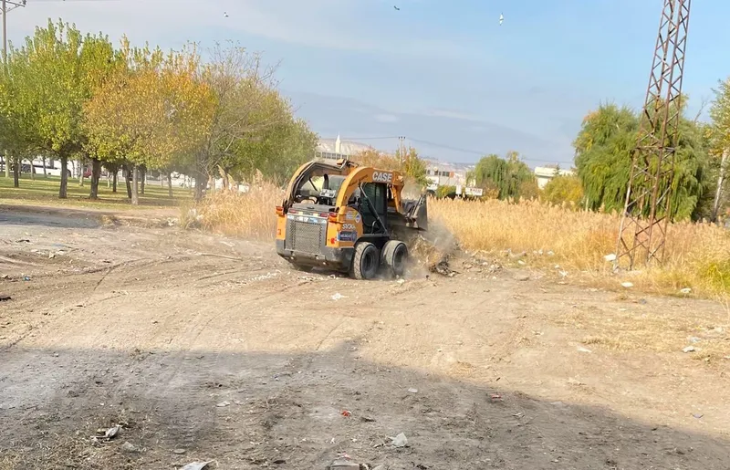 Melikgazi’nin temizlik ordusu mahalleleri pırıl pırıl yapıyor
