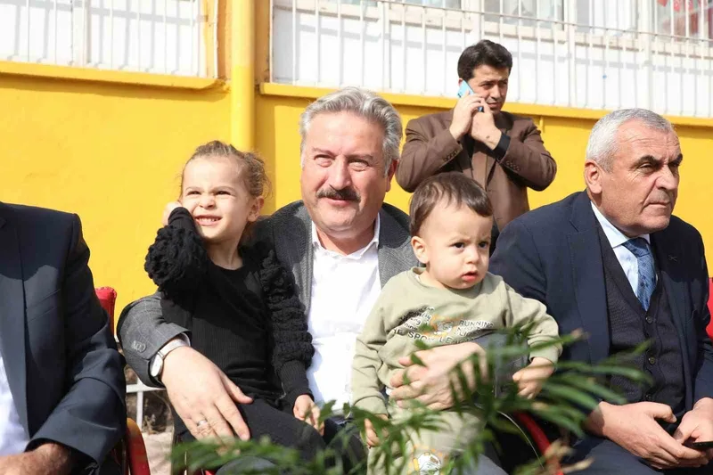 Başkan Palancıoğlu Esentepe Mumcular İlkokulu öğrencileri ile bir araya geldi
