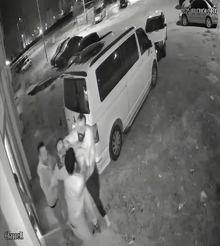 Kukla sanatçısı boşanma aşamasındaki eşi ve ailesi tarafından darbedildi
