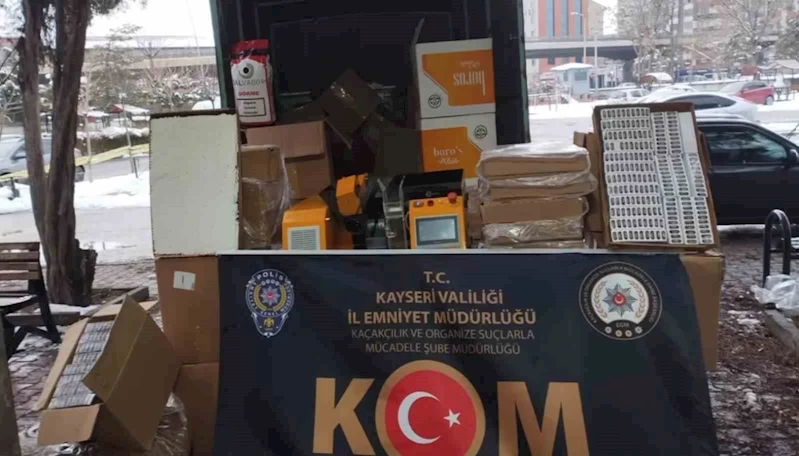 Kayseri’de 103 bin 950 dal doldurulmuş makaron ele geçirildi
