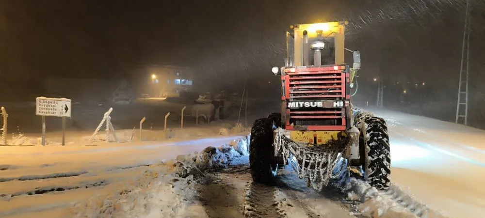 Kayseri’de lapa lapa kar yağdı