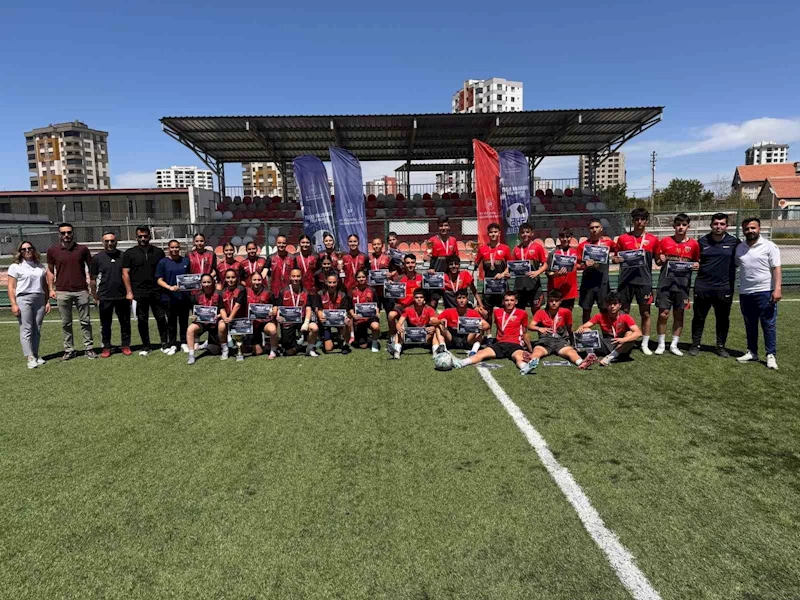 Sokaklar Bizim 5x5 Futbol Turnuvası sonuçlandı
