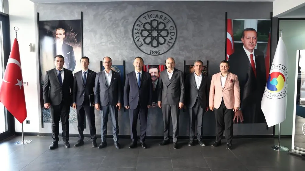 Kırgızistan ve Güney Afrika Büyükelçilerinden KTO’ya ziyaret