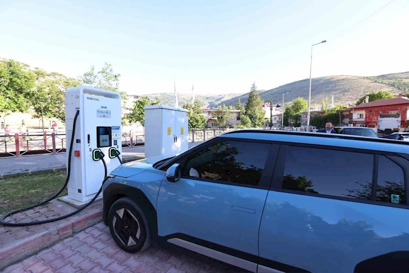 Kayseri Büyükşehir Belediyesi, elektrikli araç şarj istasyonunu 120’ye çıkaracak
