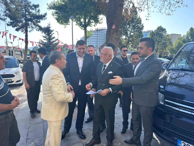Elitaş, Ersoy ile birlikte valiliği ziyaret etti
