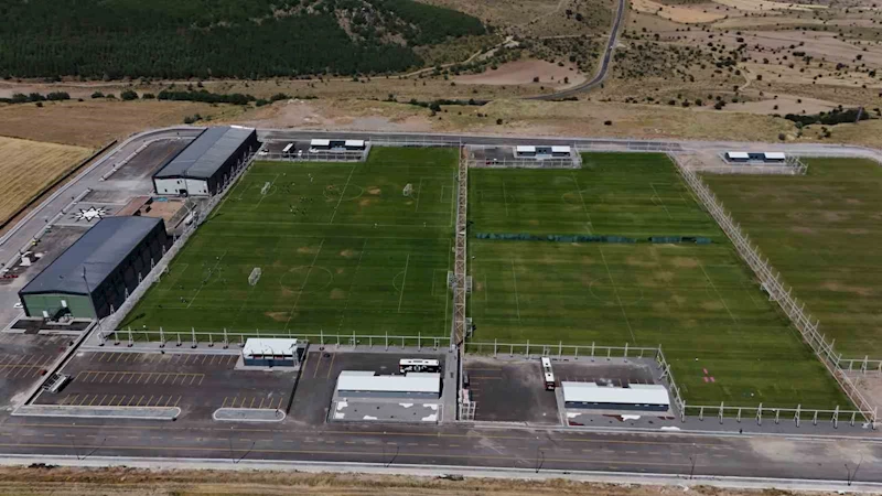 Futbol takımları, yeni sezon öncesi Erciyes Yüksek İrtifa Kamp Merkezi’nde buluşuyor
