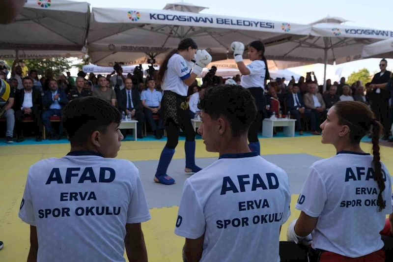 Vali Çiçek: 