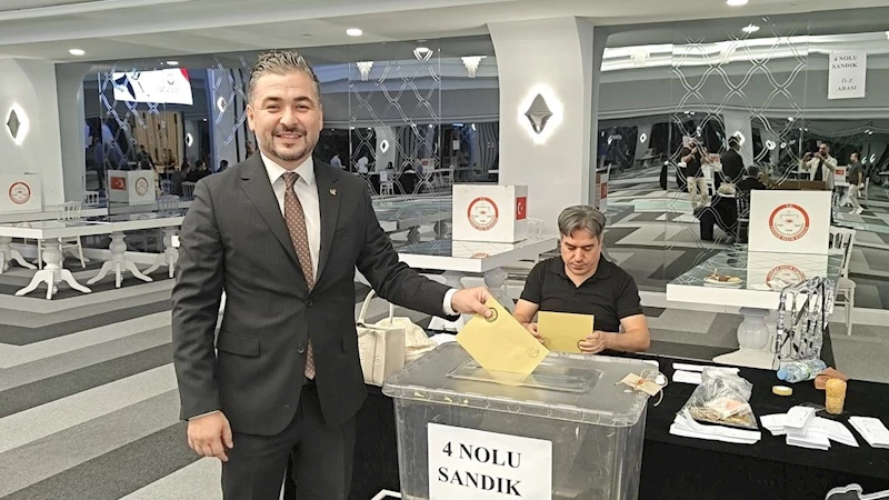 Uğur Nuri Akın: 